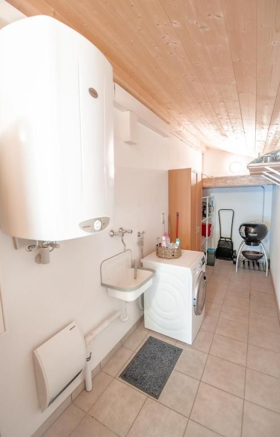 Hirsch Chalet #Sauna Lechbruck Buitenkant foto